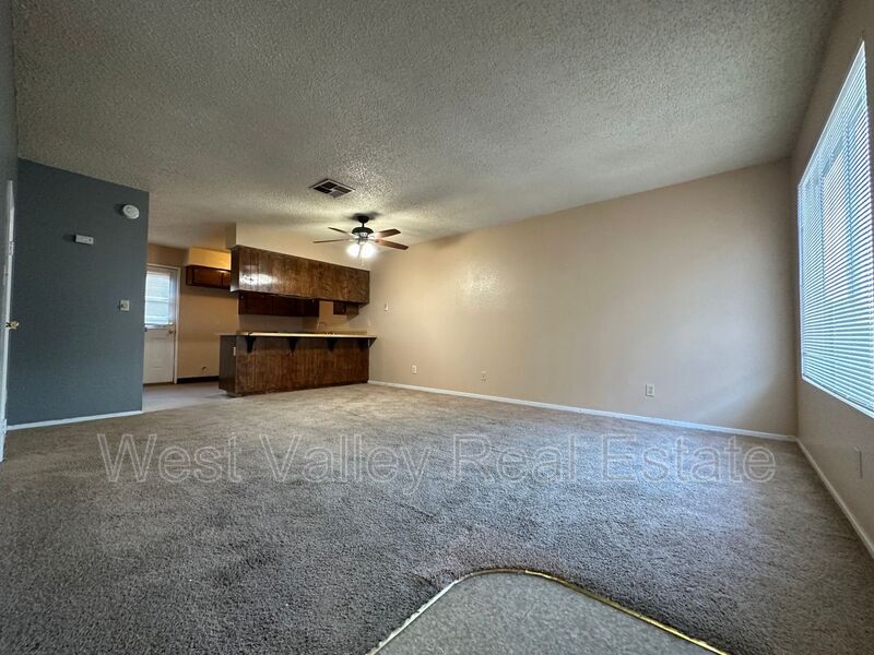 203 W Ash St Unit A, Taft, CA 93268 Condo for Rent in Taft, CA