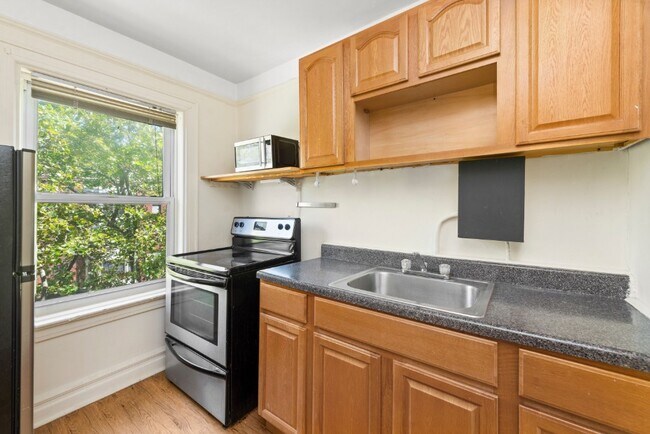Foto del edificio - Great Deal Modern 1 Bedroom