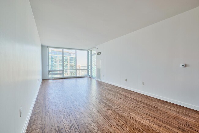 Building Photo - 20 Newport Pkwy