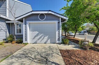 Building Photo - 1019 Cirby Oaks Way