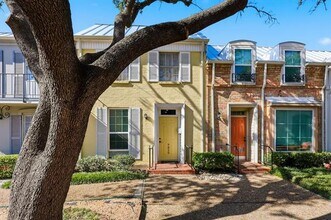 Building Photo - 9829 Park Ln Ct