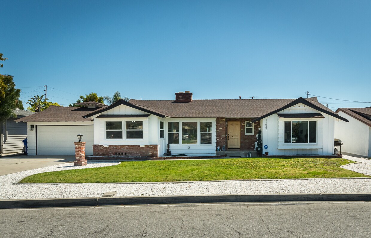 11532 Samoline Ave, Downey, CA 90241 House Rental in Downey, CA