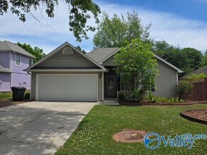 Building Photo - 218 Cypress Creek Dr