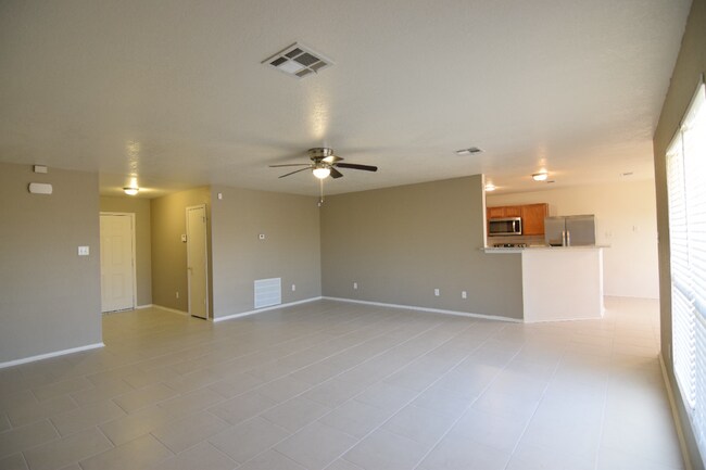 Building Photo - 3911 Deputy Dr