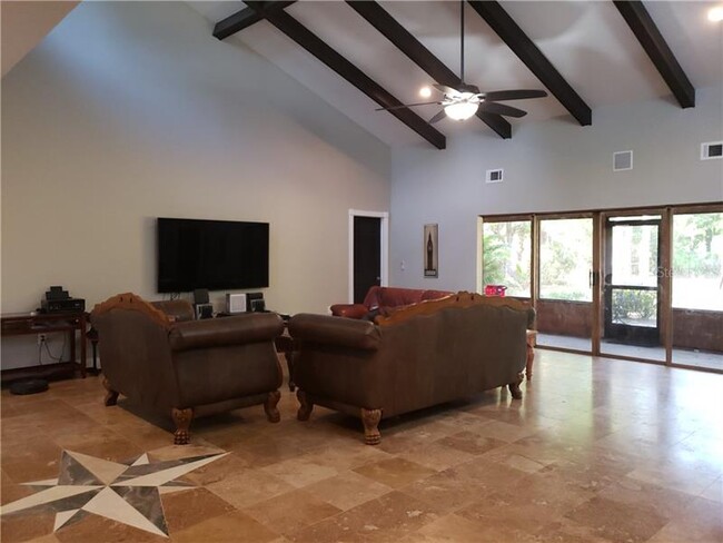 Building Photo - 5940 Cypress Cir