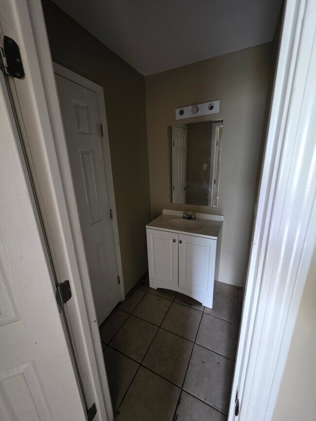 Photo - El Scott Apartment