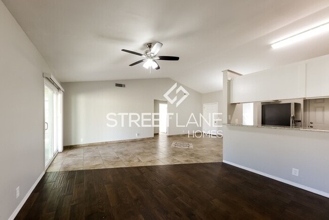 Building Photo - REDUCED!