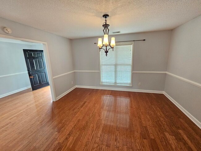 Building Photo - 219 Plantation Pointe Dr