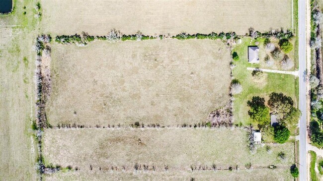 Building Photo - 16780 Warren Ranch Rd