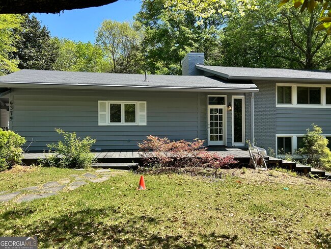 Foto del edificio - 6379 Vernon Woods Dr NE
