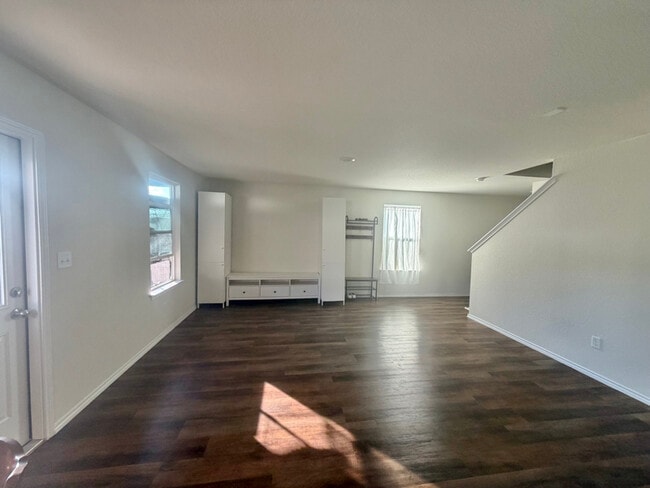 Photo - 10310 Glimmer House