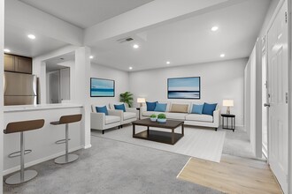 Building Photo - Hills at Kenilworth