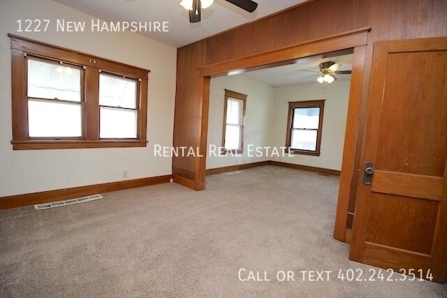 Foto del edificio - 1227 New Hampshire St