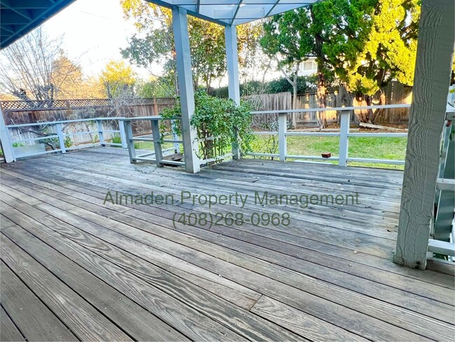 Building Photo - Spacious Almaden Montevideo Home! Pets Neg...
