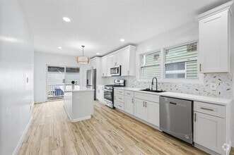 Building Photo - 1 Sisson Ct