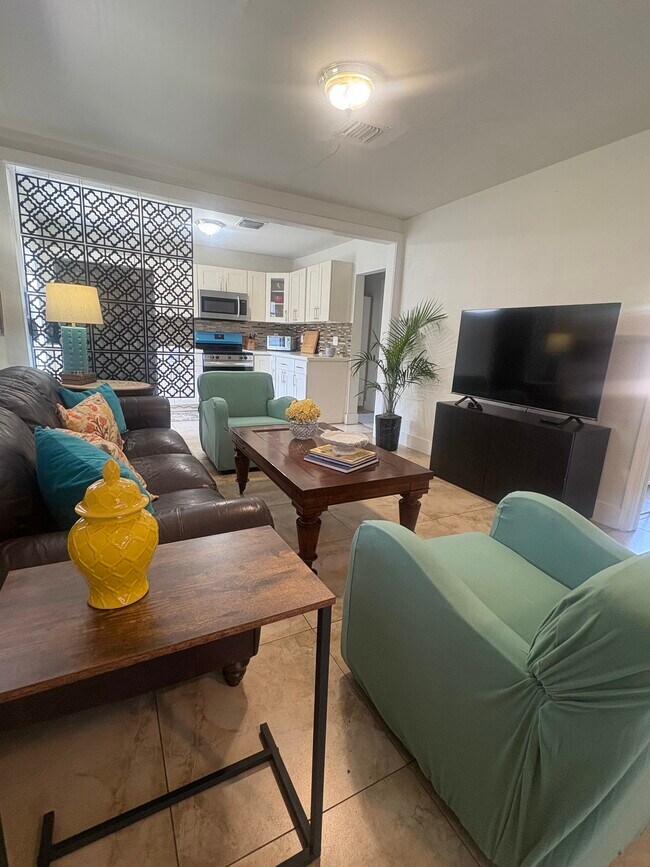 Foto del edificio - 779 NW 97th St