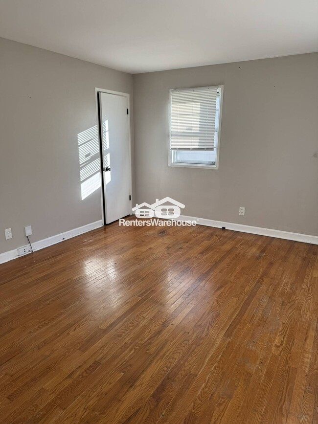 Building Photo - 11880 Criterion Ave