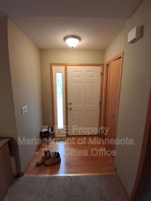 Foto del edificio - 4127 Ruby Ln