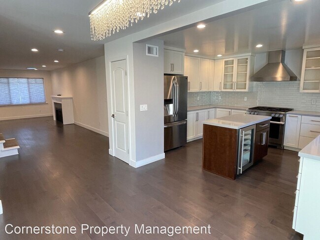 Foto del edificio - 4 br, 3 bath House - 3320 Bryant St