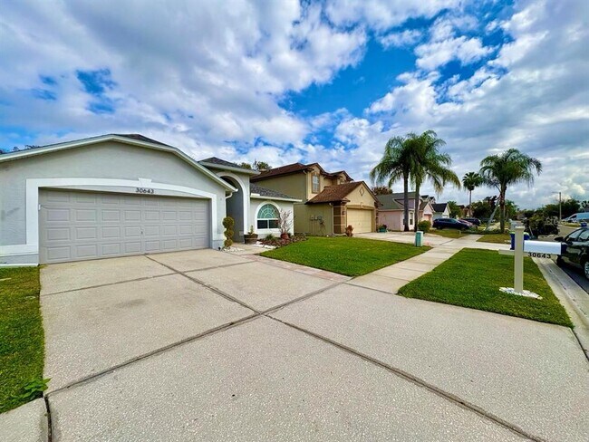 Foto del edificio - 30643 Tremont Dr