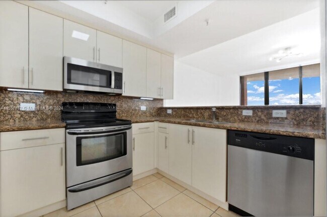 Foto del edificio - 2301 SW 27th Ave