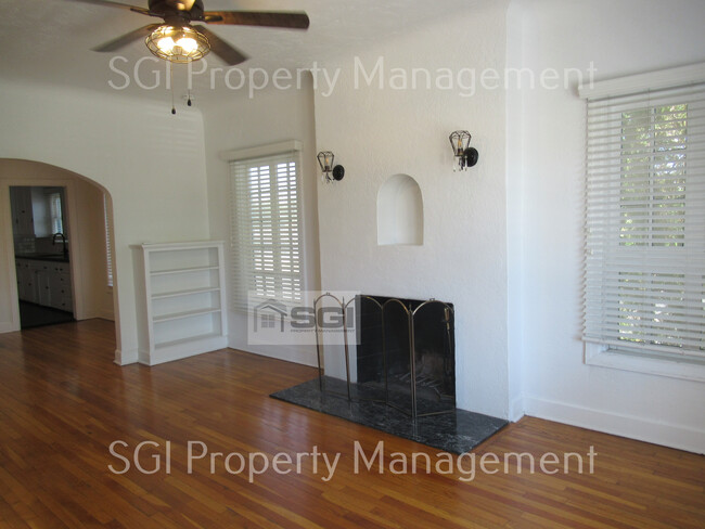 Building Photo - Historic 1 bed 1 bath remodeled home for rent