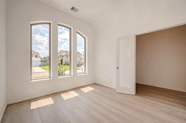 Foto del edificio - 1422 Munson Valley Rd
