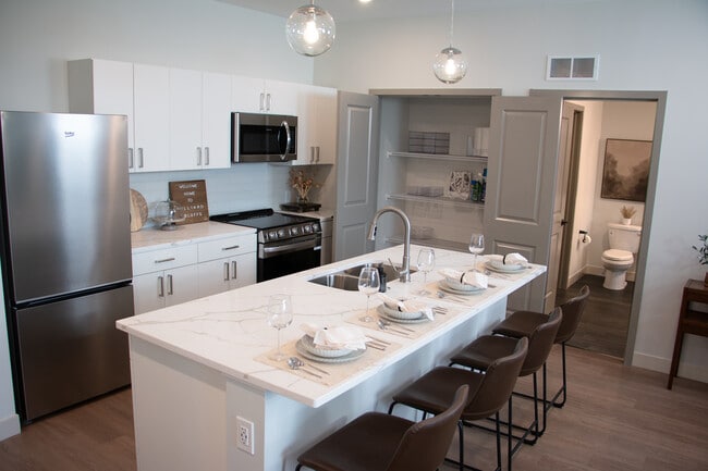 Building Photo - TERRA - Hilliard Bluffs