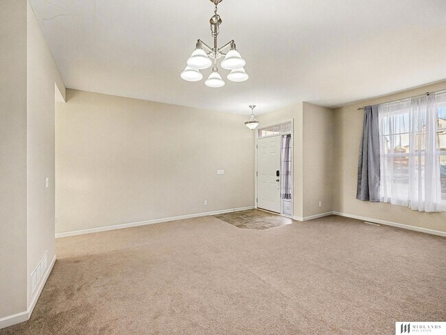 Foto del edificio - 8417 S 65th St