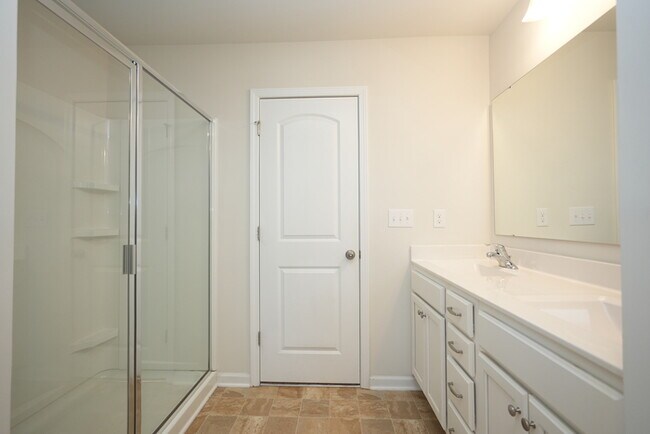 Building Photo - Home with Open Floor Plan