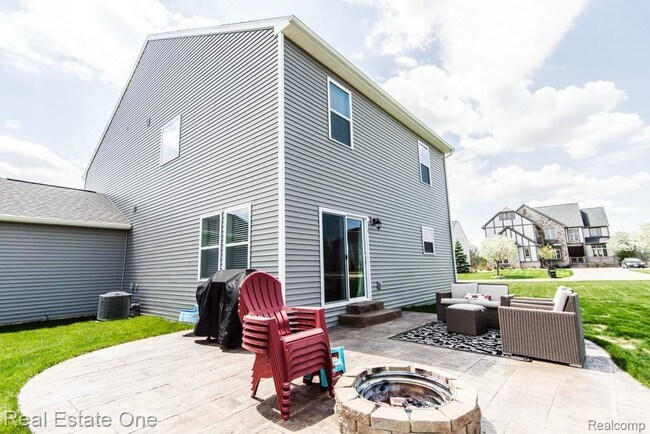 Foto del edificio - 2315 Willow Ln