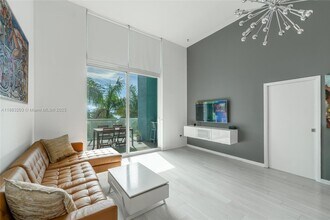 Building Photo - 1900 N Bayshore Dr Building Photo - 1900 N Bayshore Dr