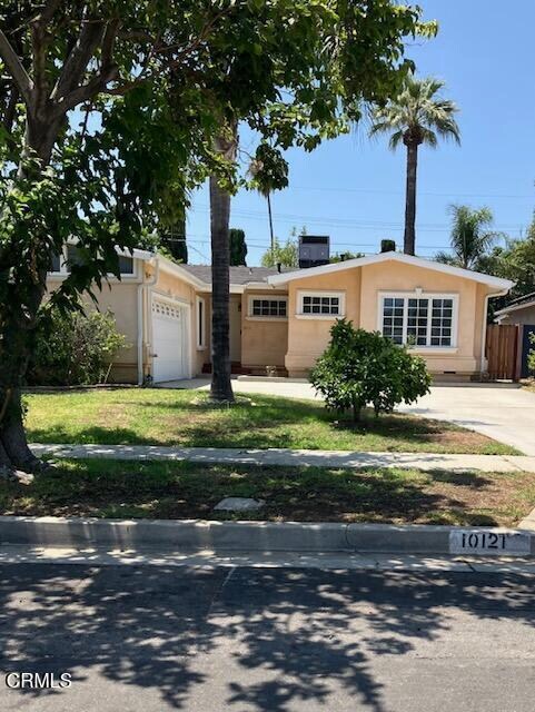 Foto principal - 10121 Whitaker Ave