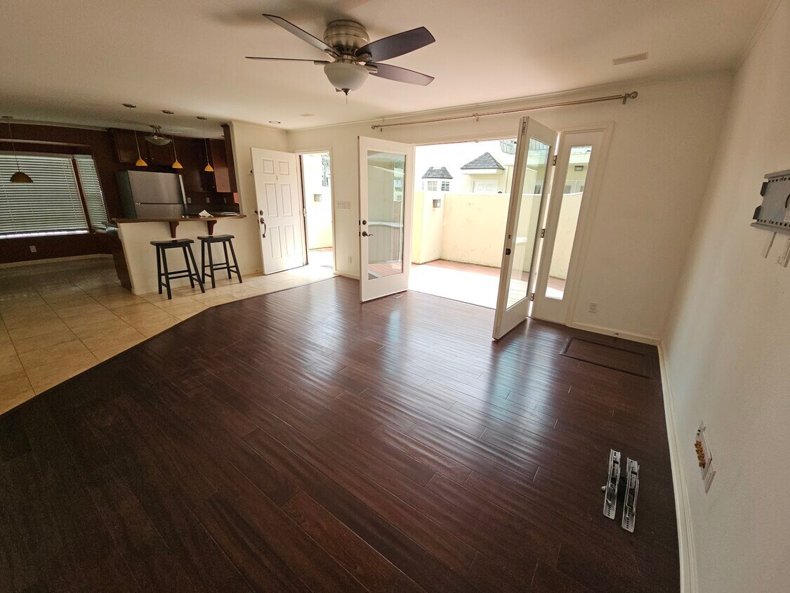 Foto principal - 4090 Falcon St