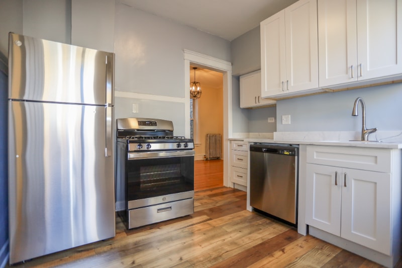 Photo - 1848 W Grace St (Chicago, IL)