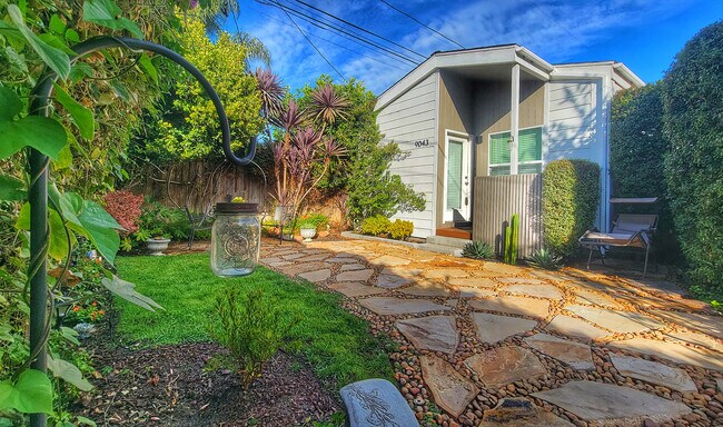 Foto del edificio - 9043 Gibson St