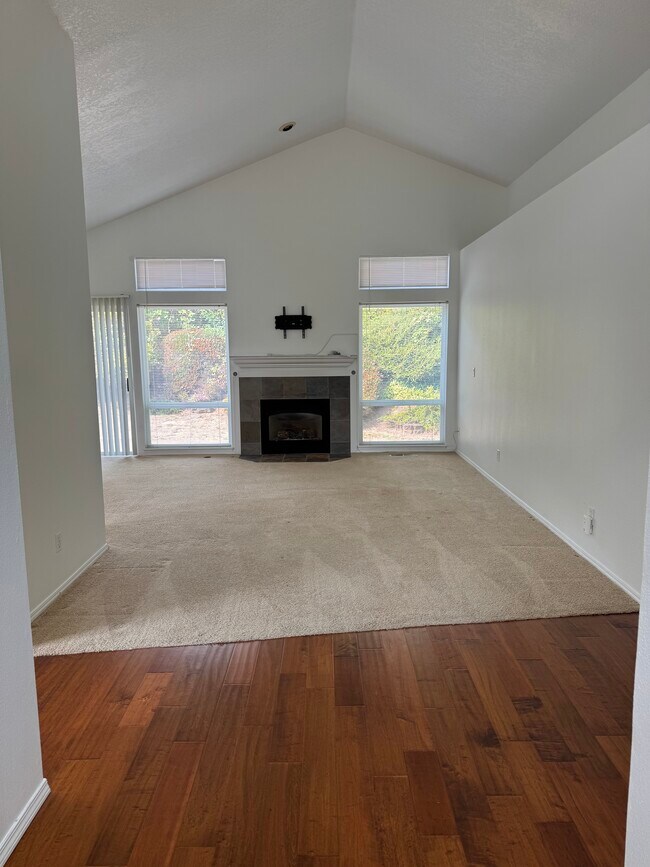 Foto del edificio - 15325 SW Widgeon Ct