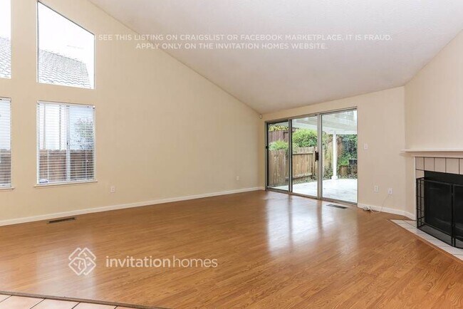 Building Photo - 1080 Mission Cir