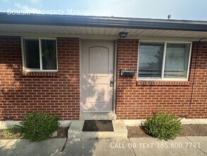 Building Photo - 1050 E 400 S