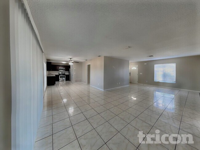 Foto del edificio - 12624 Eddington Rd