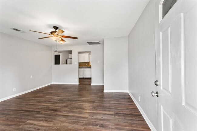 Building Photo - 4933 Angleton St