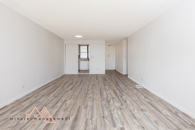 Building Photo - 6770 Hawaii Kai Dr