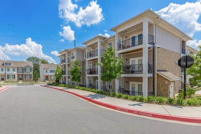 Building Photo - The Reserve at Bolton Road