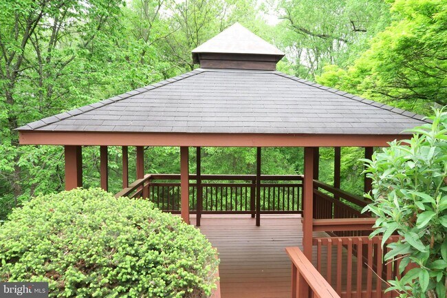 Building Photo - 10295 Dunn Meadow Rd