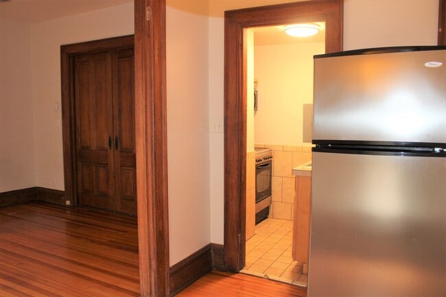 Building Photo - 531 Remington St