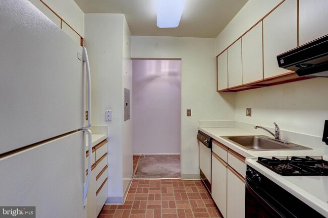 Foto del edificio - 6003 Majors Ln