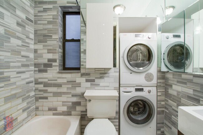 Foto del edificio - 250 Mott St