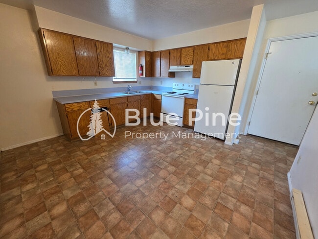 Building Photo - 2137 Meppen Dr