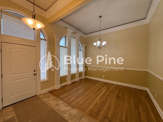 Building Photo - 5245 Jupiter Hills Dr