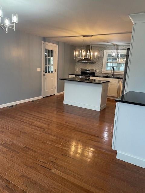 Foto del edificio - 94 Puritan Dr